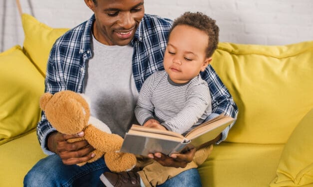 When To Introduce Books To Young Children