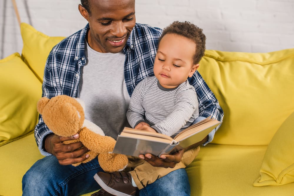 When To Introduce Books To Young Children